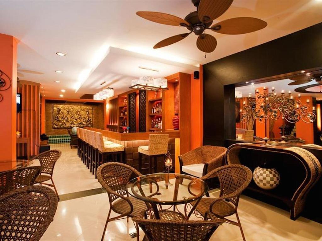Deva Suites Patong Phuket Екстериор снимка