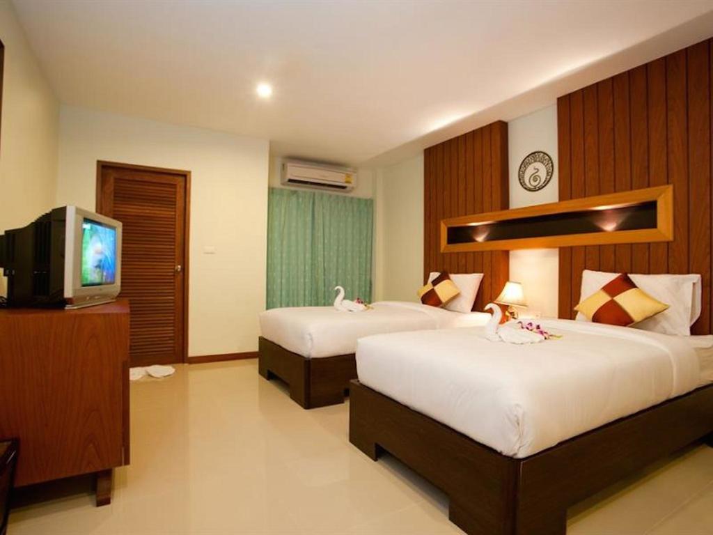 Deva Suites Patong Phuket Стая снимка