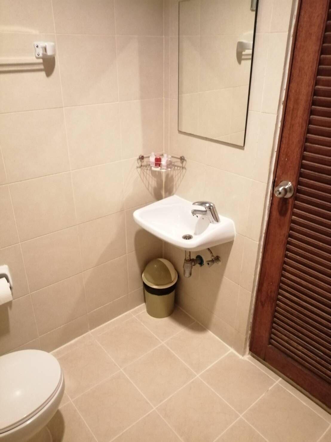 Deva Suites Patong Phuket Екстериор снимка