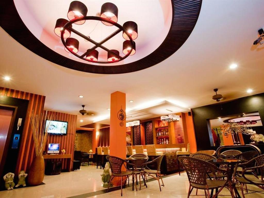 Deva Suites Patong Phuket Екстериор снимка