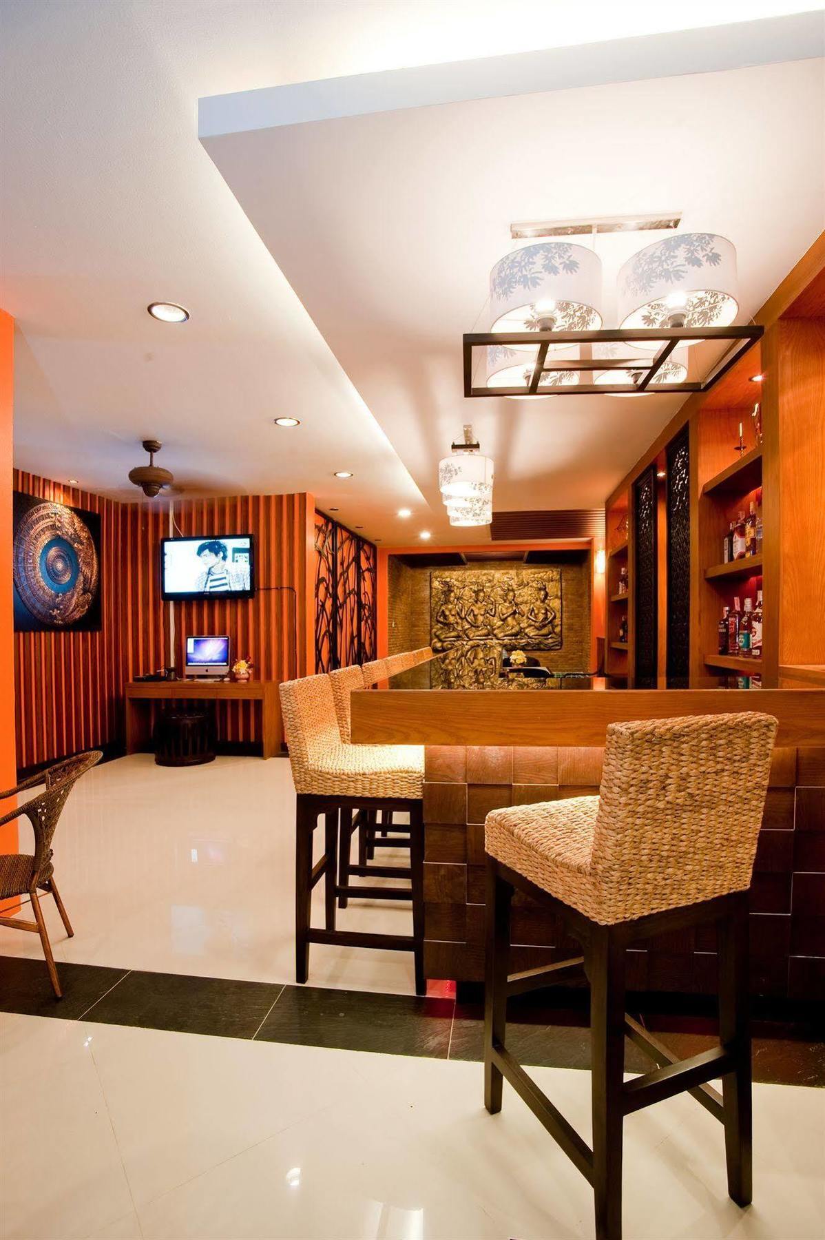 Deva Suites Patong Phuket Екстериор снимка
