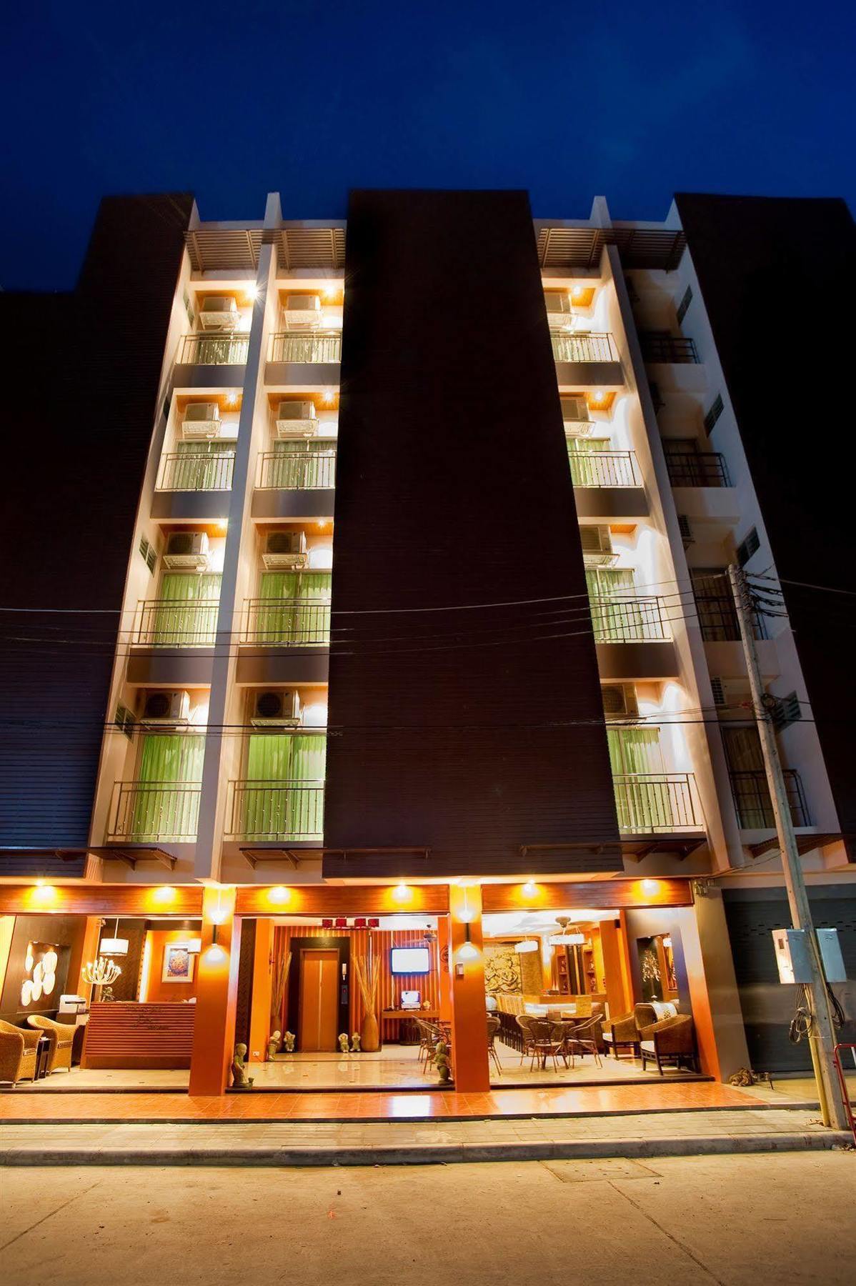 Deva Suites Patong Phuket Екстериор снимка