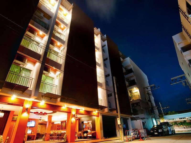 Deva Suites Patong Phuket Екстериор снимка